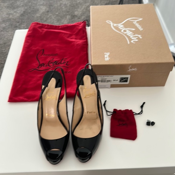 Christian Louboutin N*Prive 120 Patent Calf. Black. 35.5